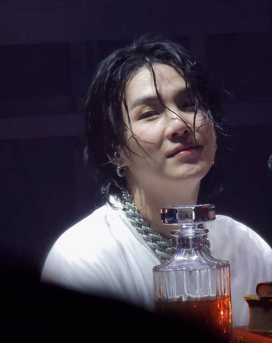 urhane2002's tweet photo. Woooooow 🥵🥵
#youngi #BTSARMY https://t.co/krryX6f8jK