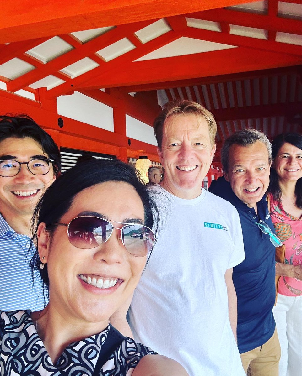 DrMihoTanaka's tweet photo. Learned as much from the #JSOA cultural exchange as we did during the academic exchange, thanks to our hosts who organized a fantastic tour of #Hiroshima. Some highlights included the Miyajima shrine & partaking in a traditional tea ceremony, w friends from the @ISAKOS leadership https://t.co/qV0PlNcdr8