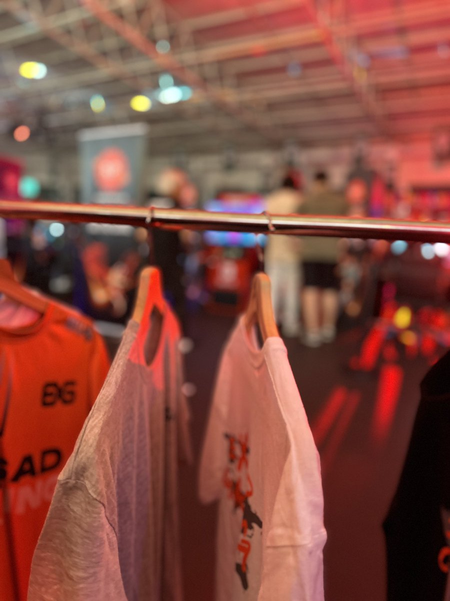 exsadggoficial's tweet photo. Terminou assim mais um evento! 🧡
Obrigado a todos por estarem juntos connosco na @oeirasgaming durante o fim de semana, a parte da staff e a toda gente envolvida por mais um evento incrível e aos nossos streamers 😍
#wemakeitlookeasy #goexsad https://t.co/D9L6F78l0l