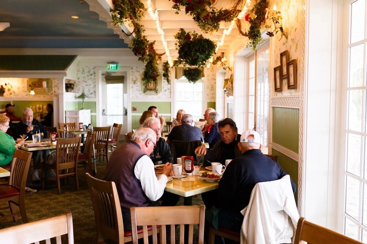 MalloryHillCC's tweet image. With over 18 years in the community, we've become a trusted spot for locals and visitors alike. Join us for an unforgettable dining experience that combines flavors, traditions, and a commitment to excellence. #AwardWinningEats #QualityMatters #CommunityFavorite