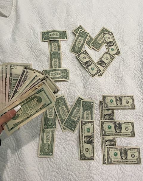 Money On Bed Pfp