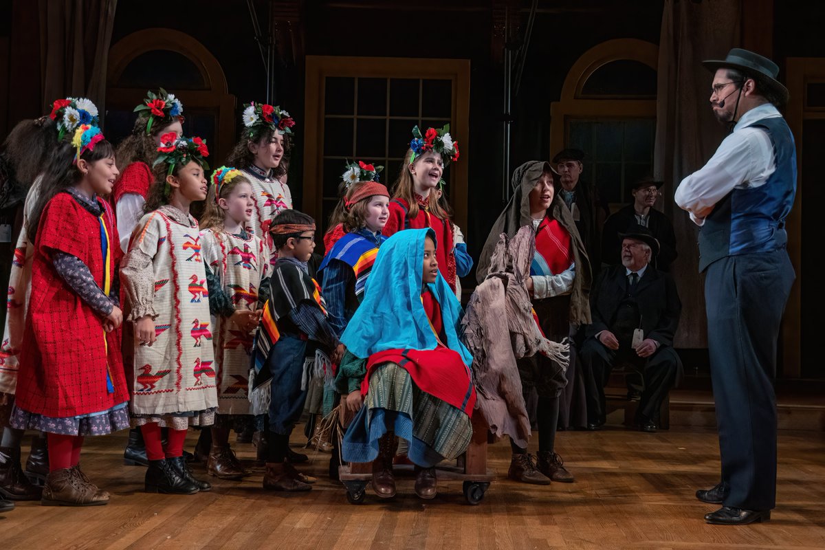 TheRevels's tweet photo. Have you checked out the Cultural Traditions page on the Revels website lately? Visit to learn more about the cultural traditions that appear in our Revels performances, from Armenia's Larakagh (slackrope walking) to Mexico's Las Posadas!
Learn more at https://t.co/5cZ09XAgKr https://t.co/frg6U1yBGN