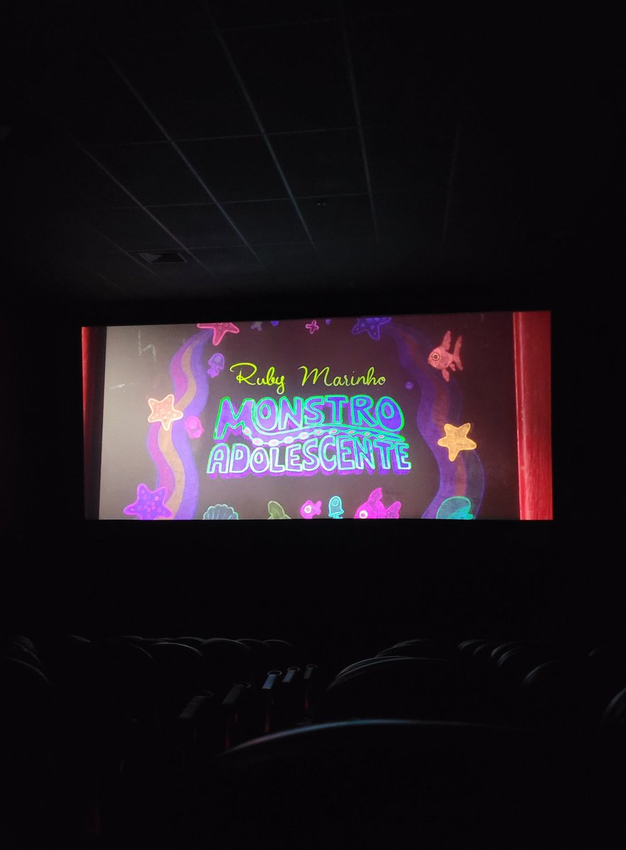 joaoeopedejoao's tweet photo. GENTE! #RubyMarinho: Monstro Adolescente é MUITO BOM! Como assim tem gente dizendo que essa é a pior animação do ano?! A história não é a reinvenção da roda, mas é boa, prendeu minha atenção e, apesar do trailer entregar "muito" da história, tem um plot twist no final do filme. + https://t.co/Cr7hwDSk7P