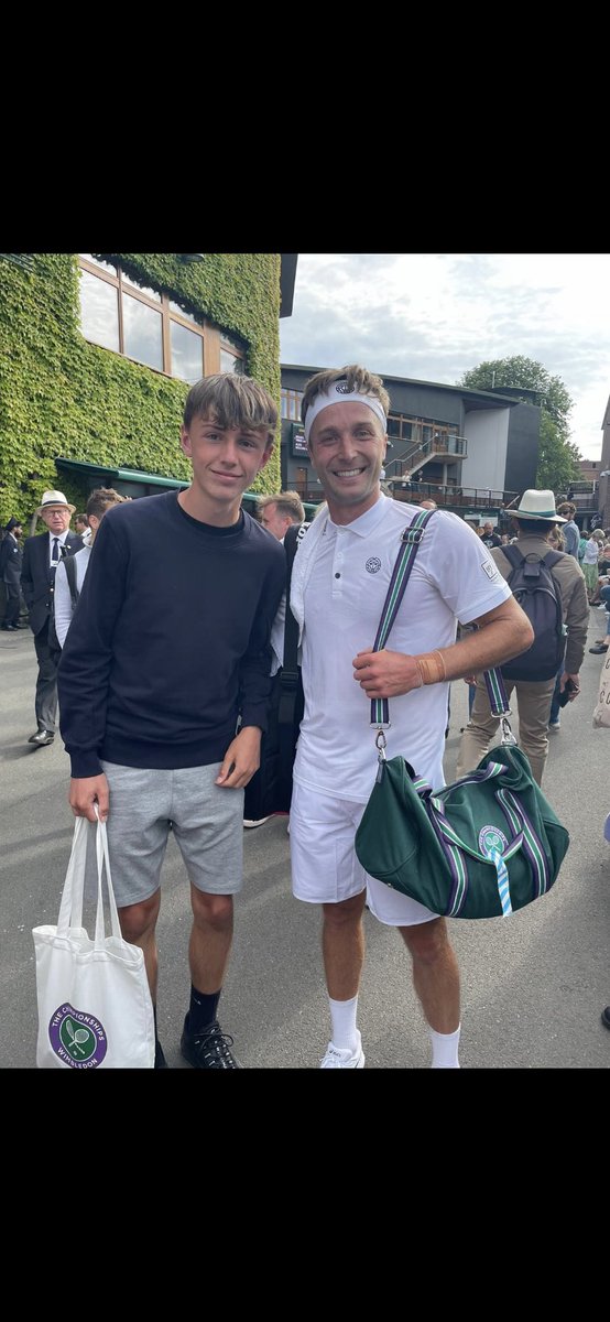 Many thanks <a href="/Liambroady/">Liam Broady</a> made Bens  day. Good luck in the next round