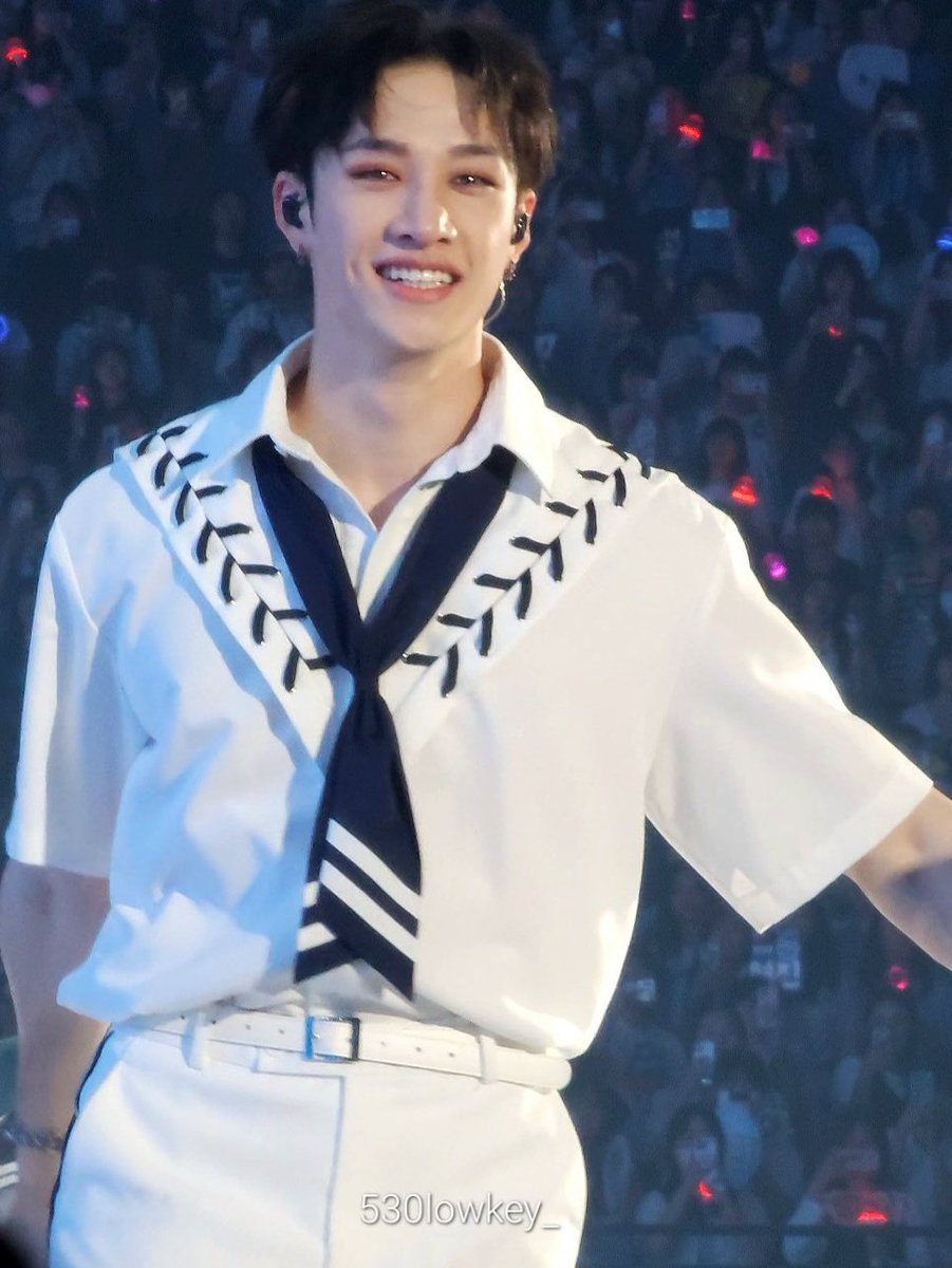 captainCB97s's tweet photo. all the stars in your eyes make the galaxy 🥺 https://t.co/lR6NAbuu23