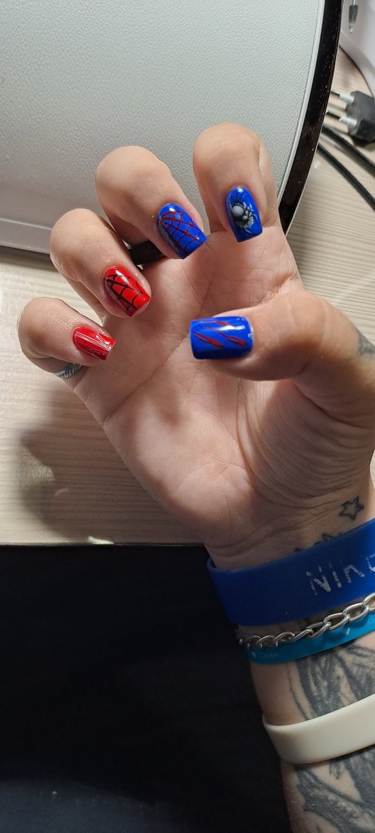 GhostWendigo's tweet photo. #spiderman #nails #acrossthespiderverse #miguelohara #spiderman2099 https://t.co/jIG9CnGQqq