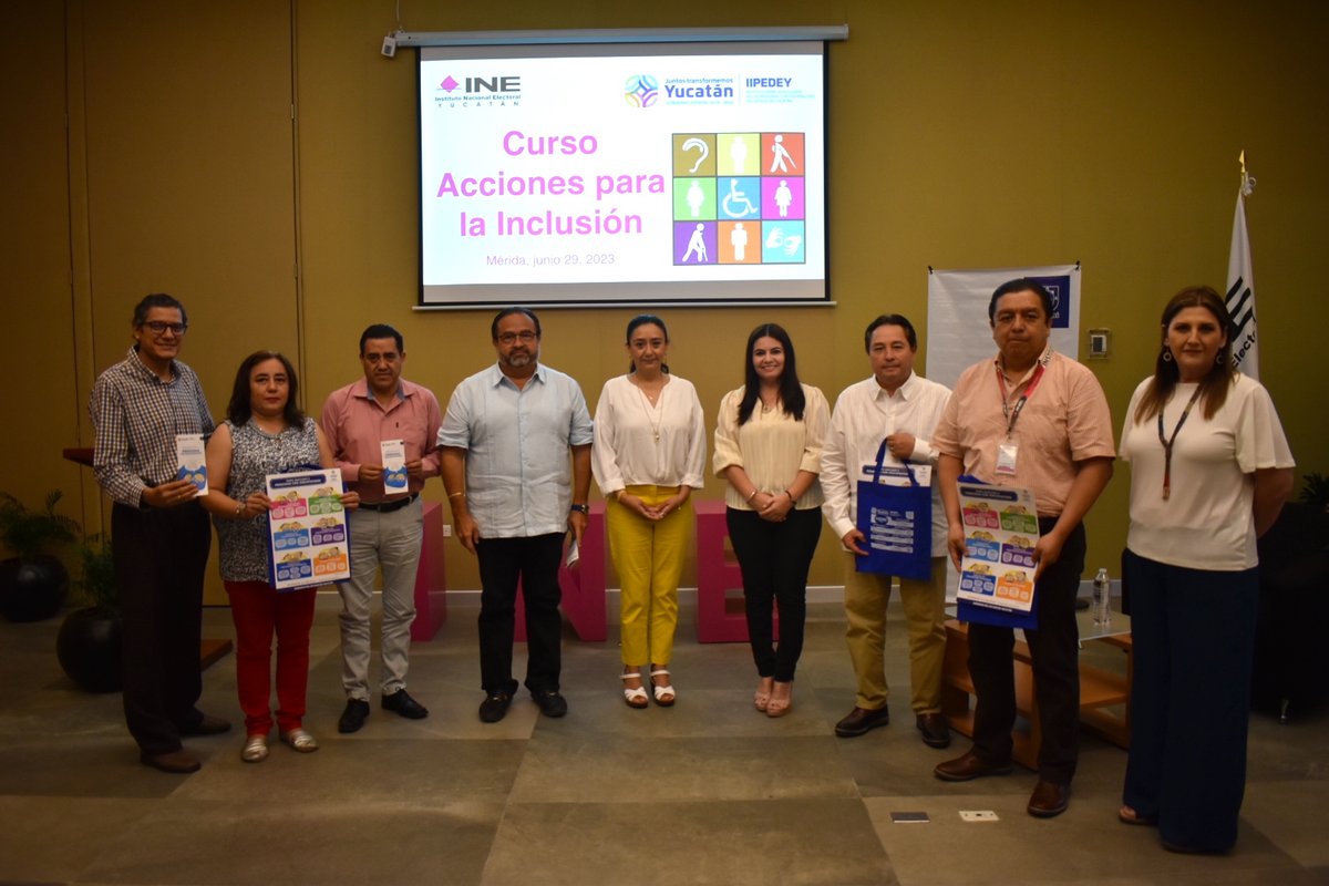 IIPEDEY's tweet photo. Como parte de nuestras alianzas institucionales, impartimos un curso de sensibilización sobre #inclusión, trato adecuado y derechos de #PcD a funcionarias y funcionarios del @INEYucatan, para fortalecer la atención hacia personas con #discapacidad.
#IIPEDEY #InclusiónPcDYucatán https://t.co/cMyWZbZq74