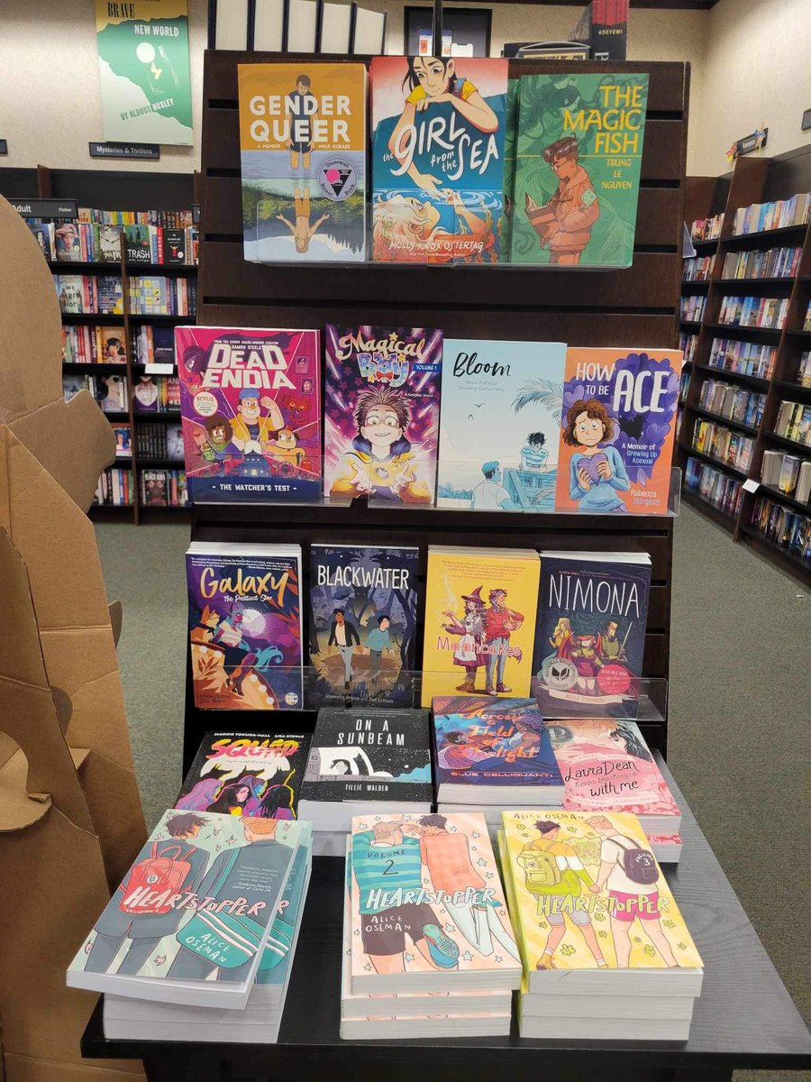 queer_lit's tweet photo. We had a Barnes and Noble store reach out to us and ask if they could use our bingo board for their queer book display, and of course we were thrilled to say yes! https://t.co/gwVk6ifYzW