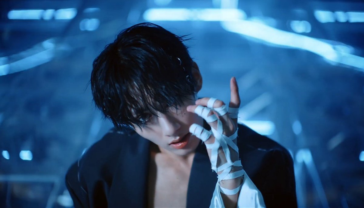 ecradream's tweet photo. JUN 'PSYCHO' Official MV 

-a thread  
#JUN #준
#PSYCHO #JUN_PSYCHO
@pledis_17 https://t.co/luJIq6tnoo