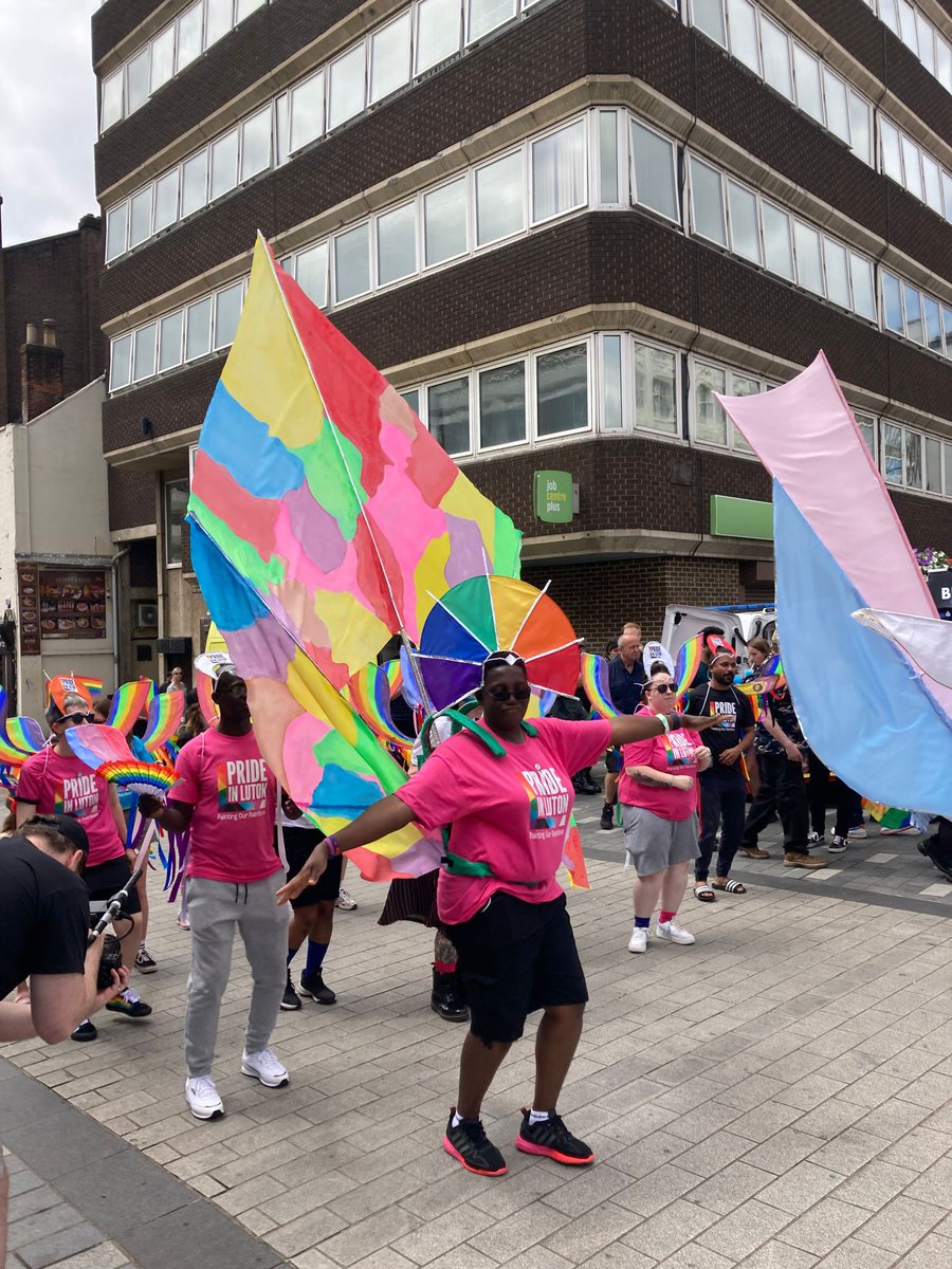 prideinluton's tweet photo. Did you attend #PrideinLuton this year? We'd love to hear your feedback 👇🏳️‍🌈🏳️‍⚧️ https://t.co/4vjCr3XXaT https://t.co/JDLSwQKwgx