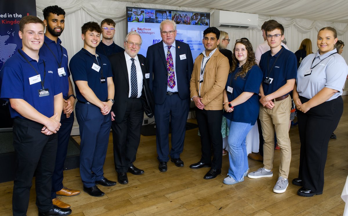 MarkTamiMP's tweet photo. I was pleased to meet apprentices from local employers @Raytheon_UK and @AirbusintheUK at the @ADSgroupUK Parliamentary reception last week. Apprenticeships are a great pathway into high-paid, high-skilled careers. #Apprenticeship #FutureWorkforce #Skills #ADSApprentices https://t.co/mneEY9aicZ