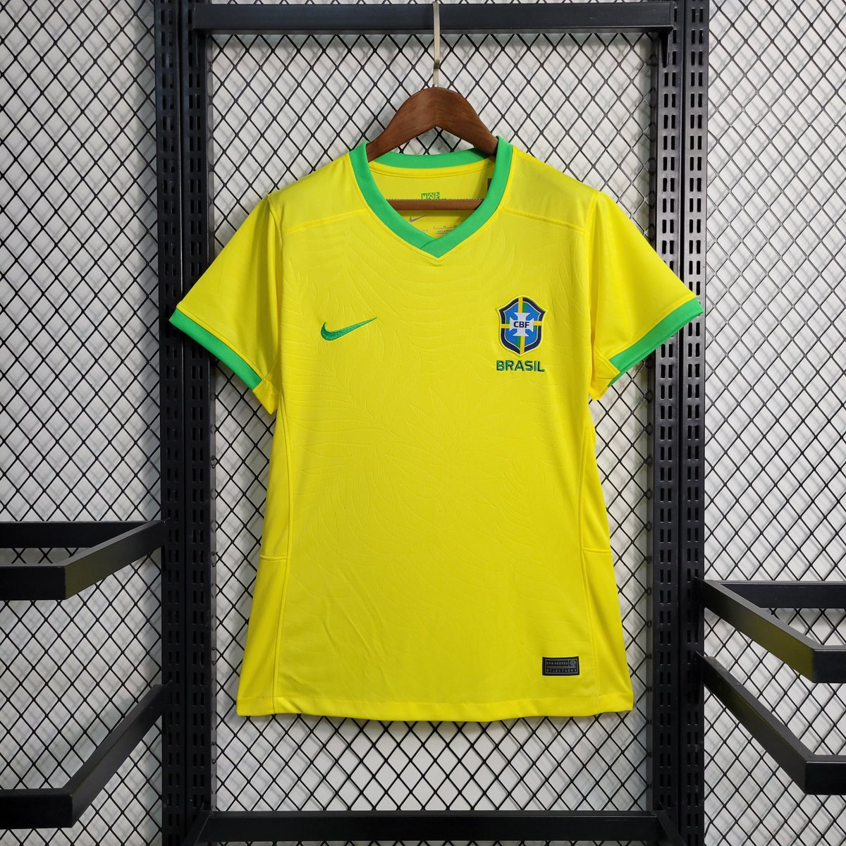 lojacamisaonze's tweet photo. A Copa do Mundo Feminina começa no próximo dia 20! 

Já foi garantir sua camisa do Brasil? 💚💛 https://t.co/NyskzXuhcO