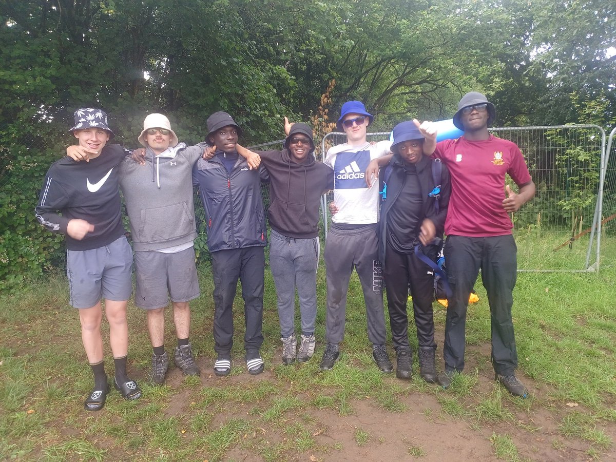 Miss Kemp tweet media