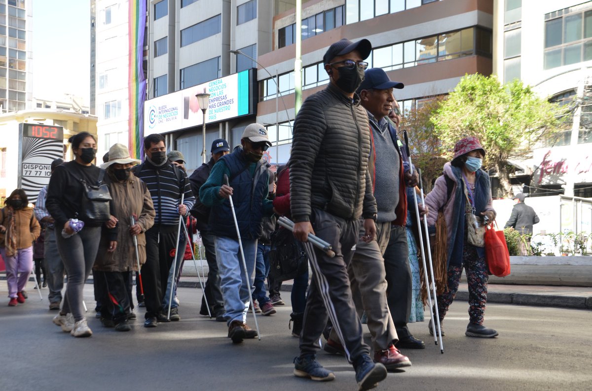 JusticiaBol's tweet photo. #JusticiaInforma | El Comité Nacional de Personas con Discapacidad (#Conalpedis) en coordinación con la Federación Nacional de Ciegos de Bolivia (#Fenaciebo) participó de la marcha pacífica en conmemoración de la Semana Nacional de las Personas Ciegas o con Discapacidad Visual. https://t.co/iDPL8aOkFb