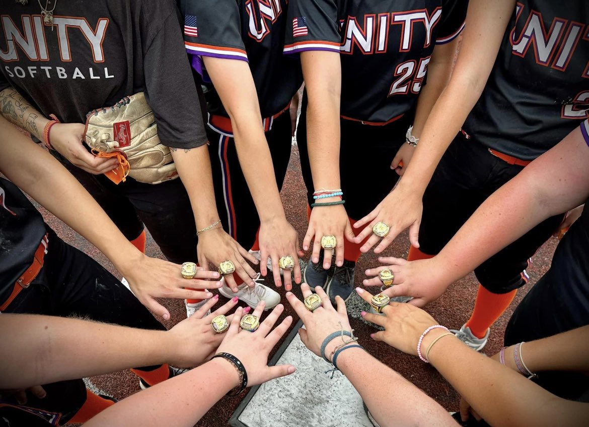 2024Abbi's tweet image. Champs of the college division at the firecracker frenzy this weekend!!! Much needed weekend🤍