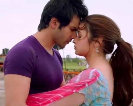 ishab26's tweet photo. dear bollywood, please start making sweet, simple, and filmy movies like hskd again. https://t.co/Vlc1Zw7Zqa