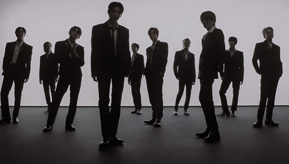 raraxthetics's tweet photo. My dear 12 diamonds, thankyou for all the beautiful moments that has been created together!

To my precious 10 diamonds, to more journey together! It's not the end. It's just a new start💎 https://t.co/B4IlHeWoXl
