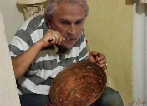 A lo que hemos llegado, entrevistando al weón más corrupto de la política y mas encima viene hablar muy suelto  de cuerpo de transparencia y corrupción 
Paremos la weá..
CdR