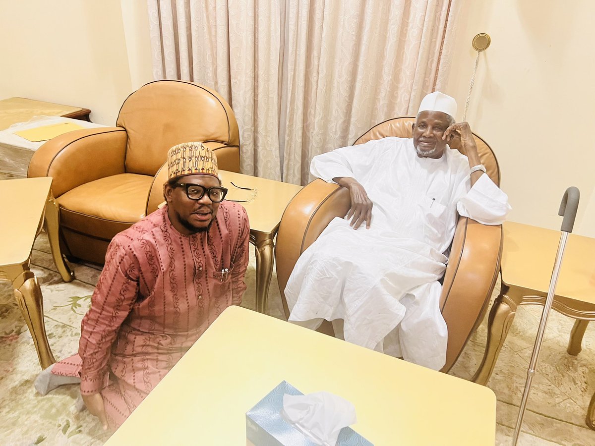 adamugarba's tweet photo. Today I had the pleasure of meeting Nigeria’s finest & treasured industrialist, foremost philanthropist, deeply resourceful and highly intellectual elder statesman of repute, Alhaji Aminu Dantata.

We had over 3 hours of conversation around everything. Life, world history, business, politics, Nigerian evolution, including BRICS, etc and we also discussed about the future and what our generation need to do to reclaim Nigeria’s lost glory.

At 96 years old, I found him of sound mind and good health. He recalled everything, with dates & locations from 1940s till date. I was thrilled by his level of cognition, much more than most people even within our age bracket. Nothing short of the Grace of Allah surrounding him.

I’ve learnt a lot, much more than I’ve learned in any book or any classes I’ve been. What a treasure!

Baba is not just a blessing to Nigeria, but to Africa and the world. What fascinates me more about him is his highest sense of patriotism and deep believe in the Nigerian Project. I’m truly inspired.

He gave me his phone so that I can personally dial my phone number. 

May Allah continue to bless him with sound health, mind and spirit, including his generations. And as he inherited from his preceding generations, a reputable, responsible and reliable family name, May Allah bless his proceeding generations continues growth in strength, peace, protection and prosperity forever and ever. Ameen.

Thank you @AMsDtt for making it possible for me to meet Baba today. I really appreciate.
