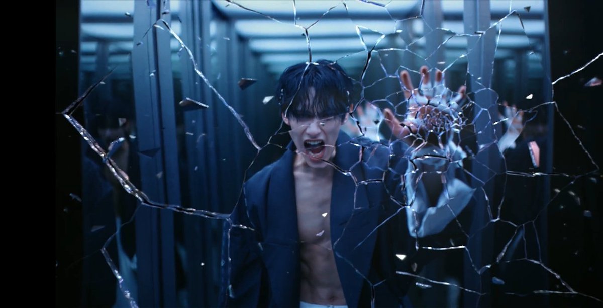 ecradream's tweet photo. His facial expressions prove that he was good at acting 😎 Actor and Idol Moon Junhui is on fire!!! 🔥🔥
#JUN #준
#PSYCHO #JUNTurnsPSYCHO https://t.co/KxzOu1FPmH