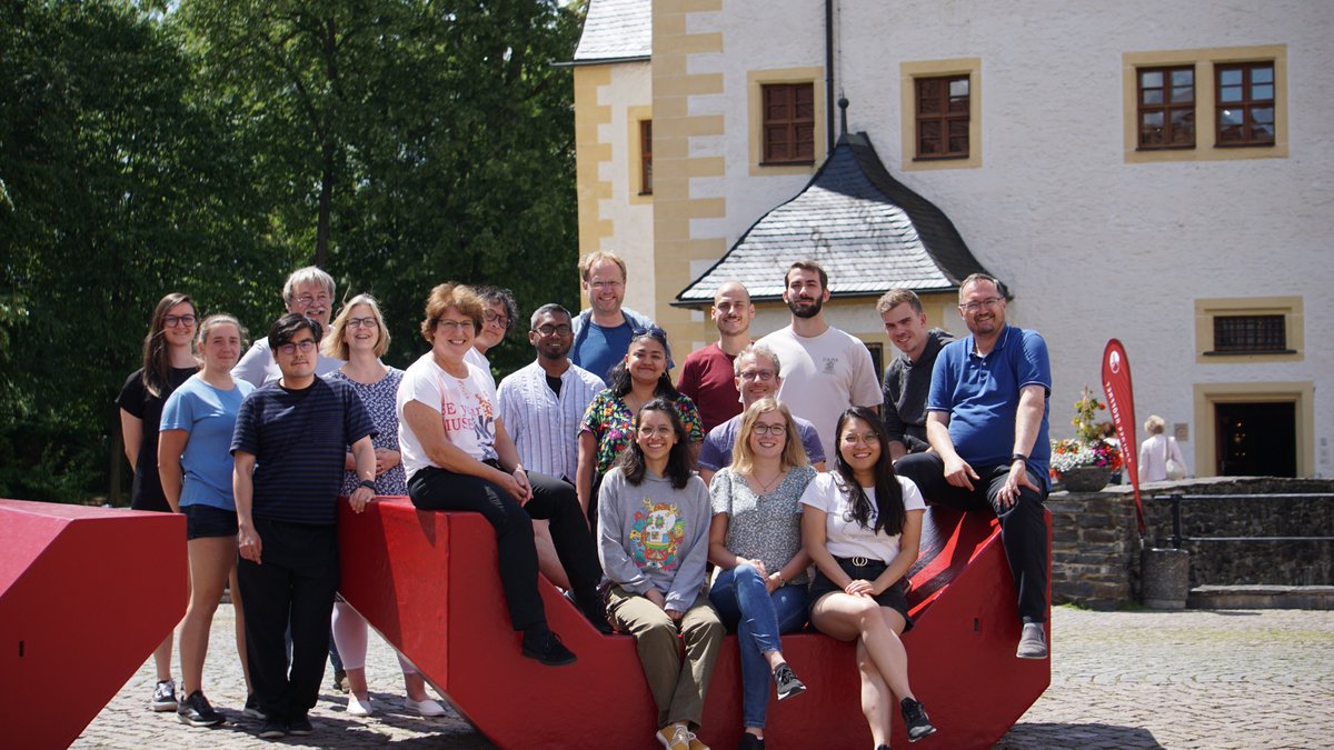 Exciting times at Chemnitz for the RTG Summer School last week! 🌞💡🎓

We got the chance to dive into the fascinating world of optoelectronic technologies and engage in thoughtful discussions. 

The location was absolutely stunning🏞️✨ #RTGSummerSchool #TUdresden #Chemnitz
