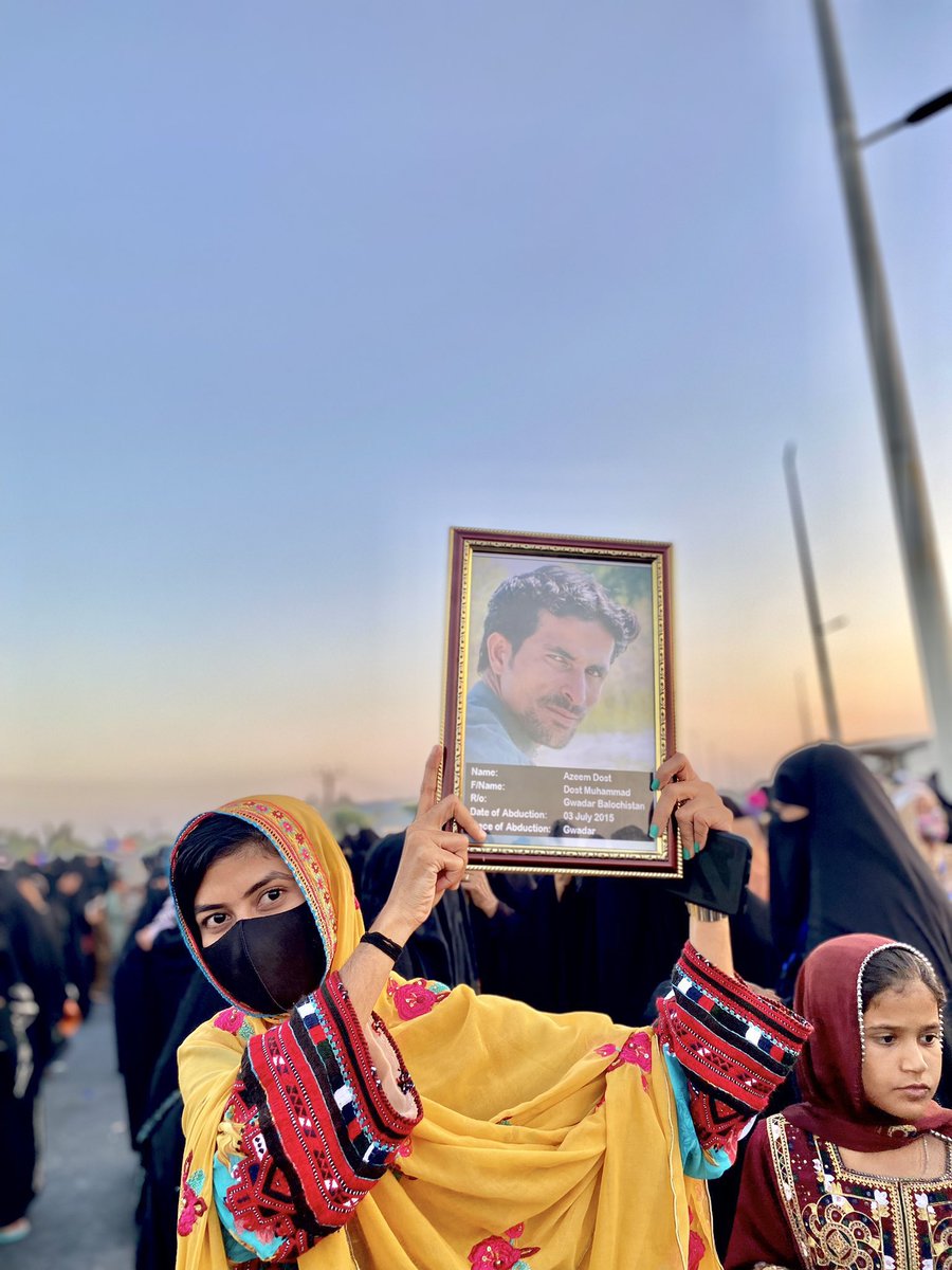 DrNaseemBaluch's tweet photo. .@Rukhsanabalochh is among thousands of courageous Baloch girl fighting against enforced disappearances in Balochistan. She started this fight after her bother Azeem Dost was abducted by Pakistani forces on July 3, 2015. Since then his whereabouts are unknown. #ReleaseAzeemDost https://t.co/RBTkG8nStk