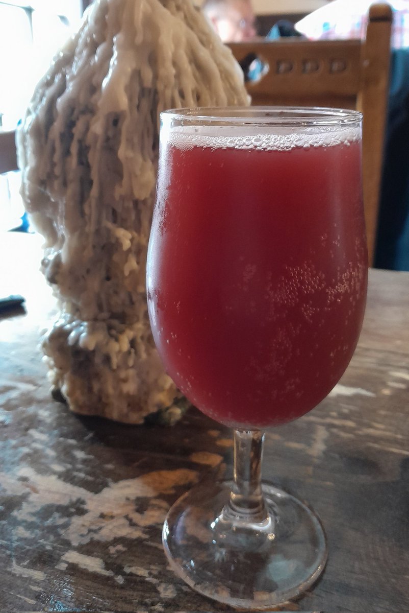 Geek_girl38's tweet image. Followed the Tremendous Transport with a little bit of Trembling Madness* 👍🍺

@amundsenbrewery @Tartarusbeers #Varvar 

*both locations ! 😁