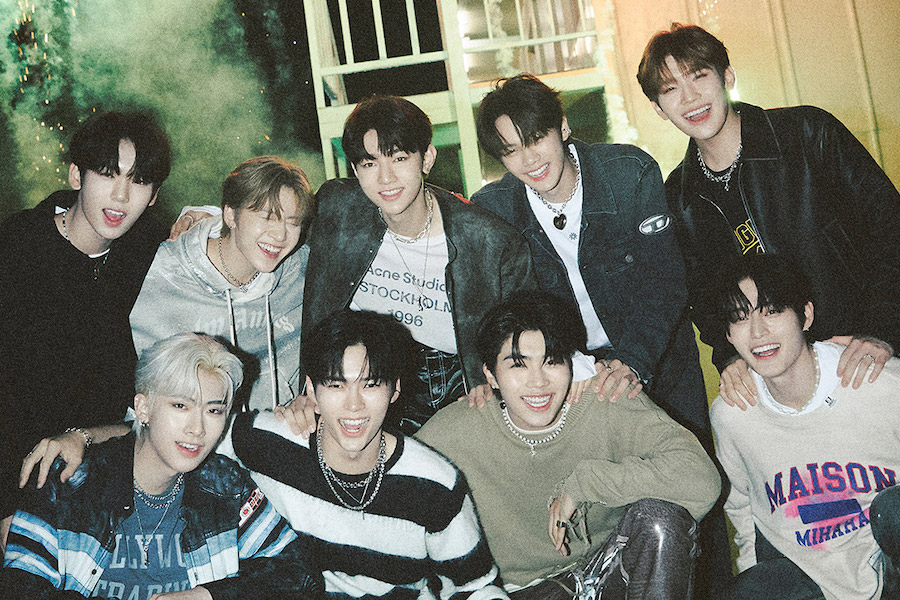 soompi's tweet photo. #ZEROBASEONE Reveals Track List For Debut Album "YOUTH IN THE SHADE" 
https://t.co/MVh6d6Ap55 https://t.co/pJbr675jDq