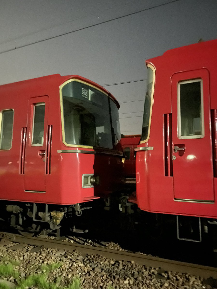 takkin_engine_d's tweet photo. 佐屋駅。停泊中の車両は6513Fとト6819F+6815Fになります。
#6513F
#6819F
#6815F
#meiun https://t.co/BGJ6swoEZv