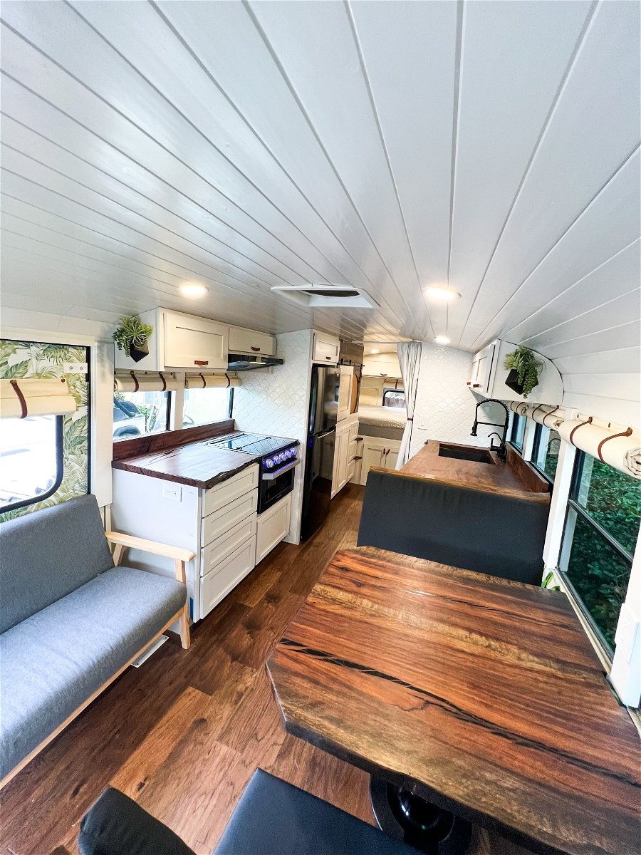 Tiny House Listings tweet media