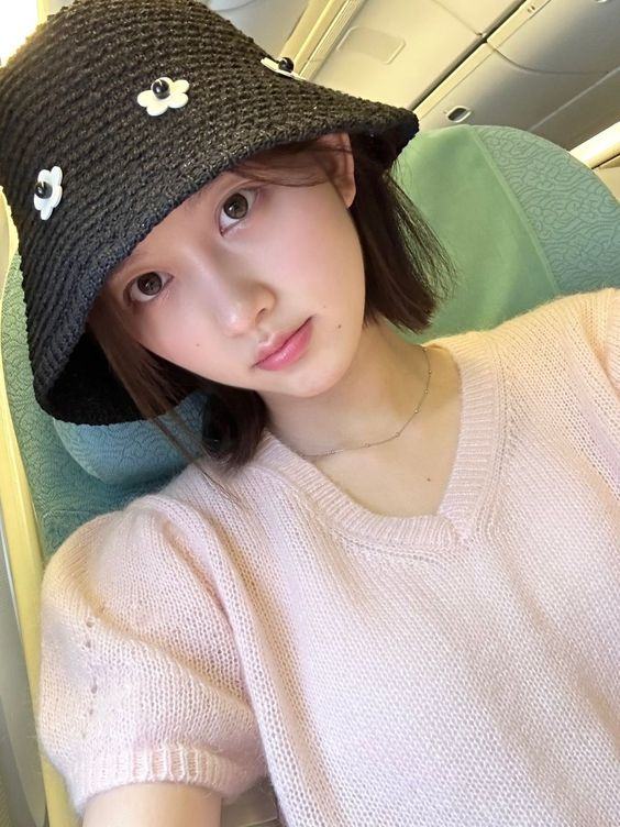 HEYYY   drop any for a gg bside OR U HATE GAEUL 😡