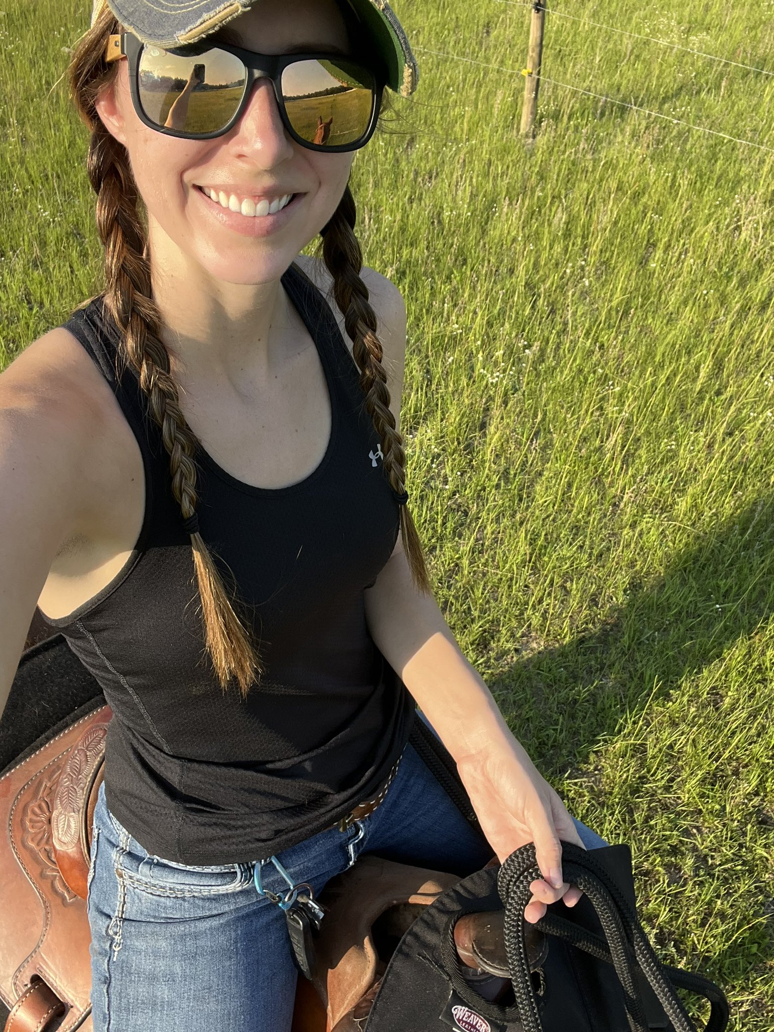 Katie Clark on Twitter: "@TheHannaRay Hi 🤠 https://t.co/uqMsg4ye92