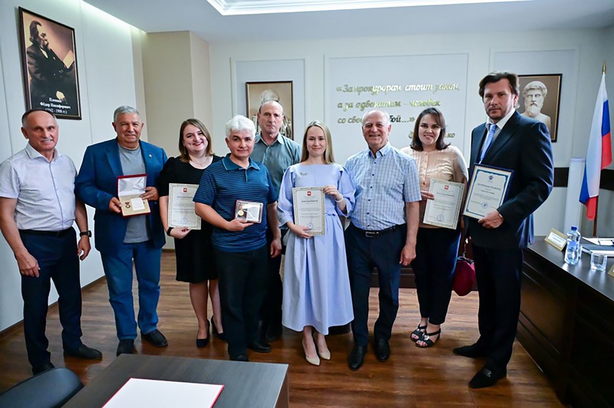 Состоялось заседание Совета АП Челябинской области, на котором рассмотрели дисциплинарные производства, заявления и обращения коллег
fparf.ru/news/law-chamb…