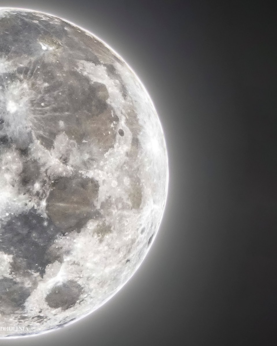 The wFull Buck Super Moon of tonight (3rd July 2023), named after male deer antlers, that go fully grown around this time of the year.