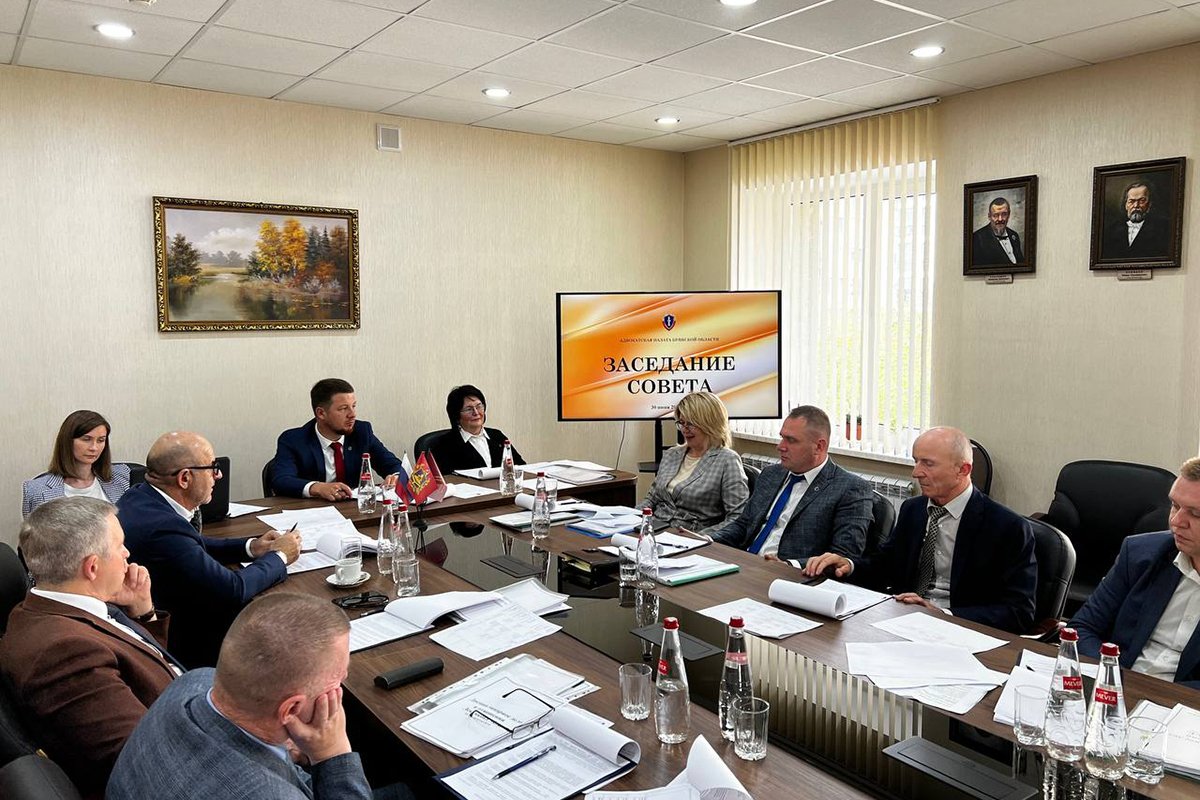 На заседании 30 июня Совета АП Брянской области вручил награды коллегам, ознакомился с итогами работы подсистем Комплексной информационной системы адвокатуры России, рассмотрел дисциплинарные производства, иные текущие вопросы
fparf.ru/news/law-chamb…