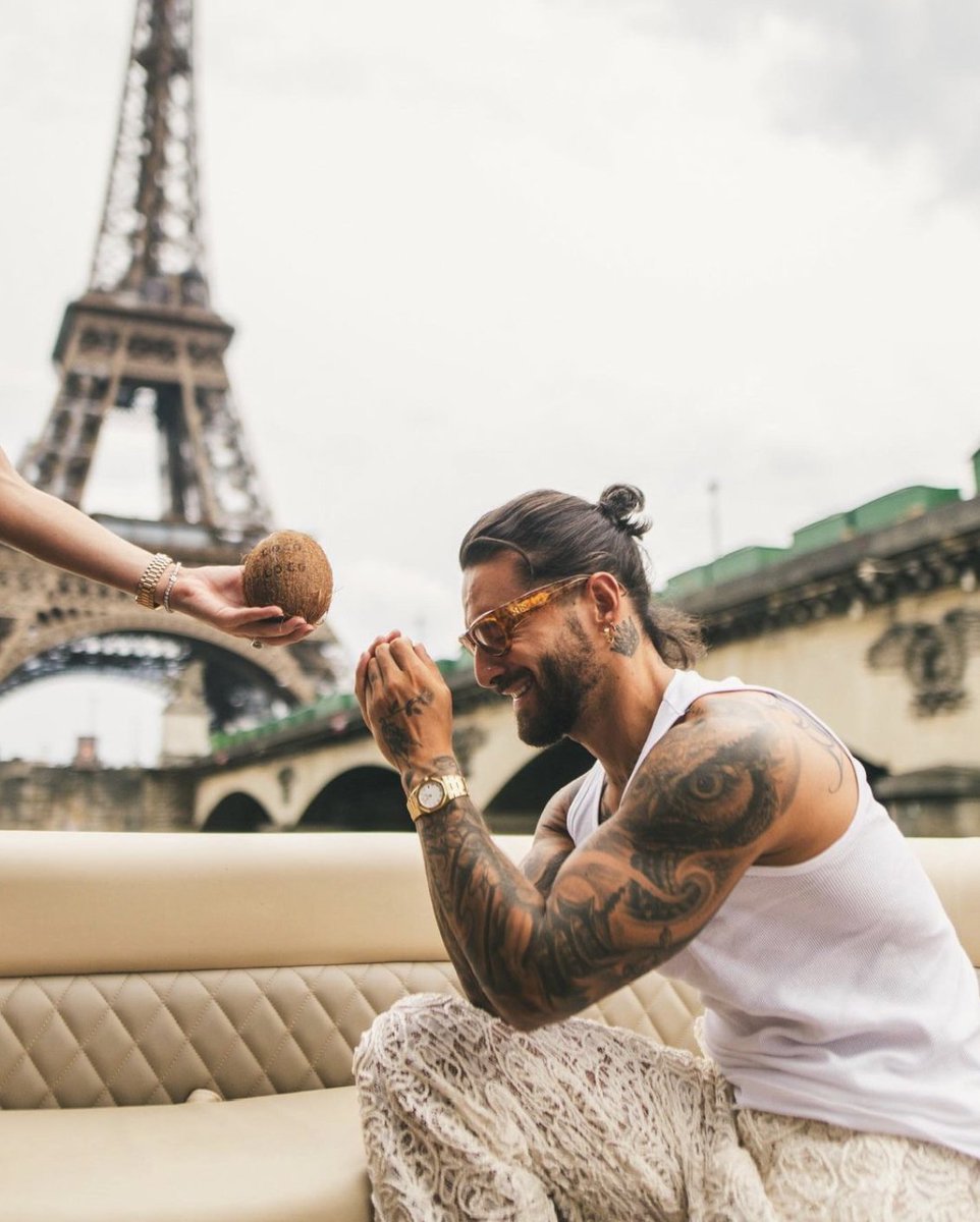sonymusicca's tweet image. Nuestro #ArtistaDeLaSemana, @maluma es un cantante colombiano de reggaetón, nacido en  el 28 de enero de 1994... No te pierdas su última canción #CocoLoco 

🎵: maluma.lnk.to/CocoLoco