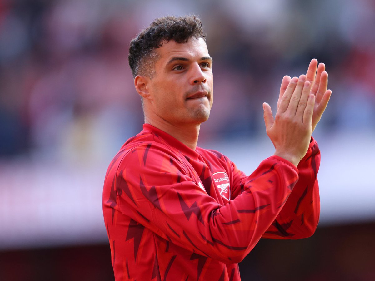 🚨 Granit Xhaka will finally complete his long-awaited move to Bayer Leverkusen this week, after Arsenal agreed a £21.5m fee for the player. Leverkusen were originally hoping to sign Xhaka for around £12m but have reluctantly been forced to raise their offer. [@deathirwin, Sun]