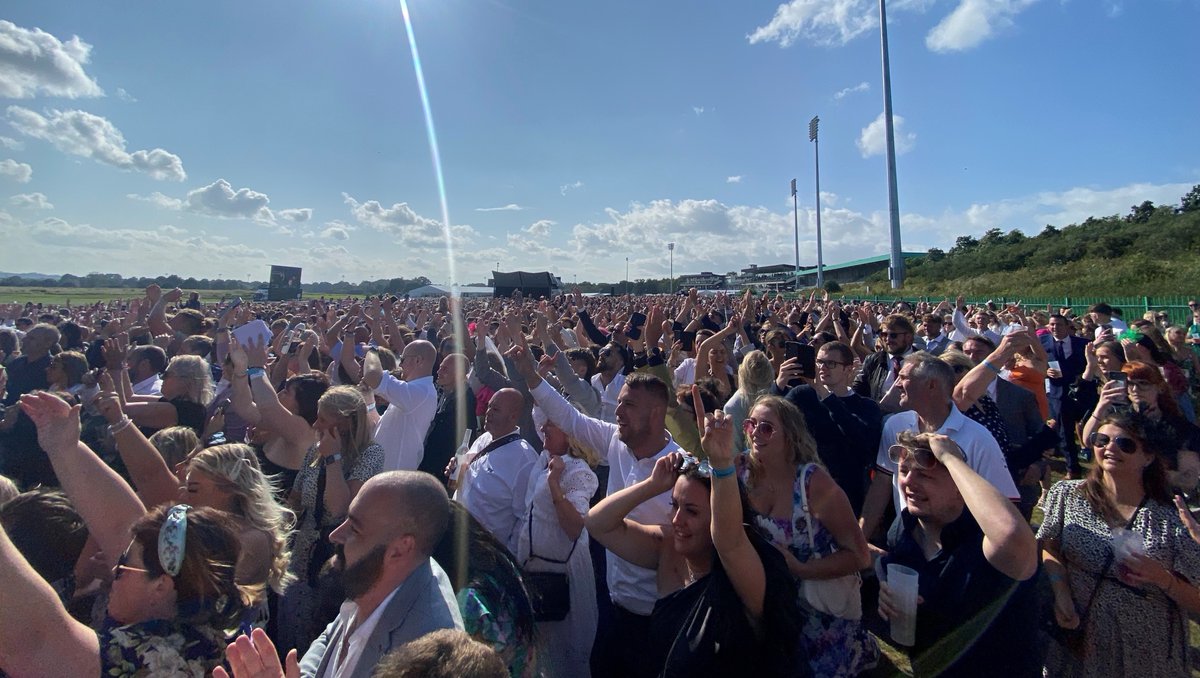 What an amazing weekend of live music we had! 🤩🎶🐎

Thanks to everyone who joined us in the sunshine at <a href="/DoncasterRaces/">Doncaster Racecourse</a> and <a href="/NewcastleRaces/">Newcastle Racecourse</a> for <a href="/UB40OFFICIAL/">UB40</a>, <a href="/cleanbandit/">Clean Bandit</a> and <a href="/Tom_Grennan/">Tom Grennan</a>!

#LiveAfterRacing #summer #livemusic