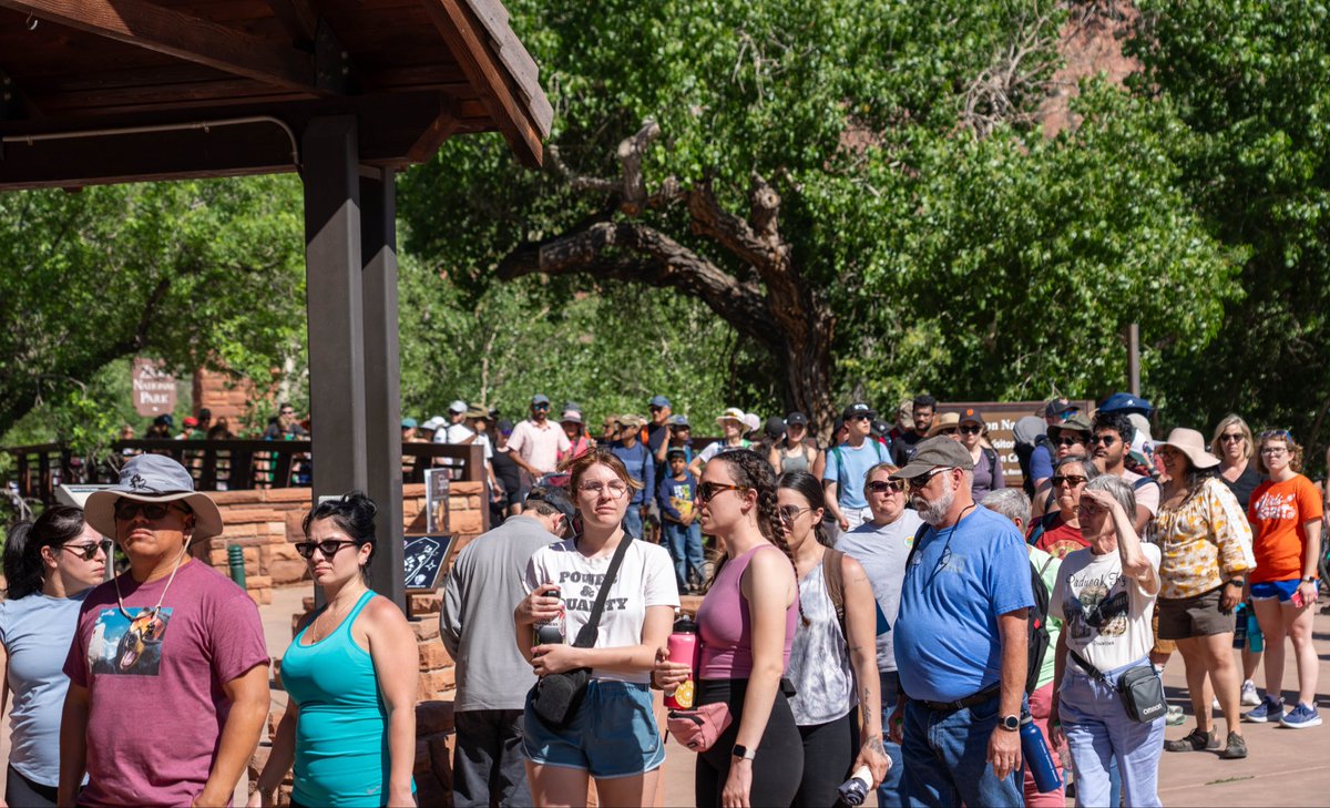 Independence Day weekend is here and so are the crowds! Read more: go.NPS.gov/ZionConditions Remember, everyone who chose to spend this holiday with us are here to enjoy themselves - just like you! Pack your patience, and recreate responsibly 😎