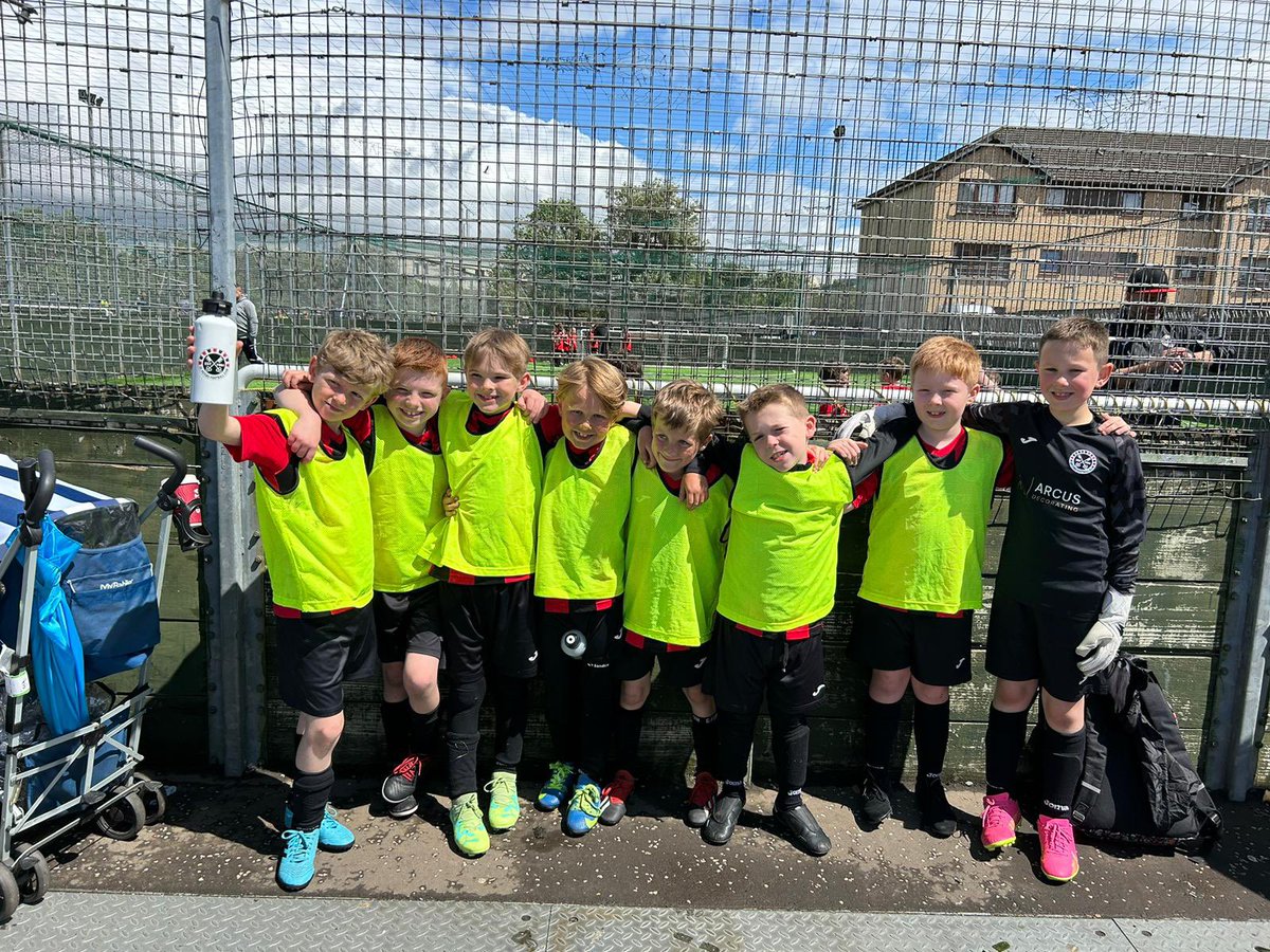 Great day yesterday at the Glenvale 2015s tournament ⚽️ all the boys had a great day against some really good teams , such a good learning experience for them 💪🏼 Well done boys! Enjoy your summer break ☀️ back in a few weeks to prepare for next 2 tournaments #trusttheprocess