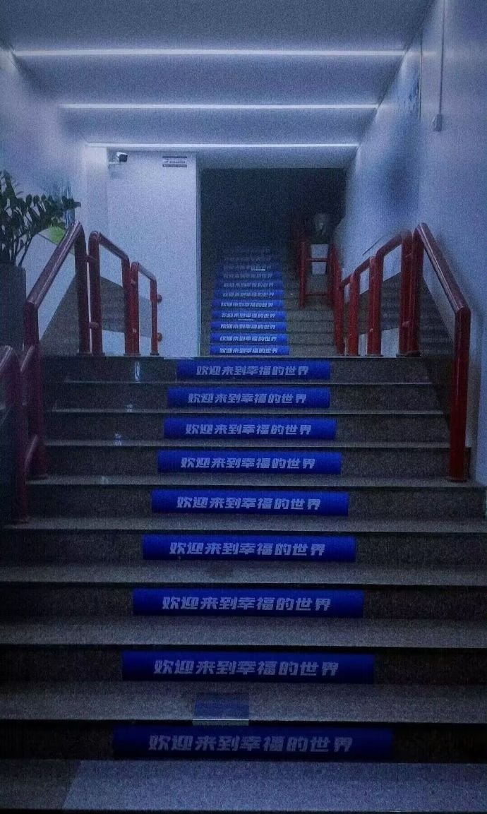 Arthur34257995's tweet photo. 半夜加电报，直接开视频？是骗子吗？ https://t.co/EQ4dVrK5eV