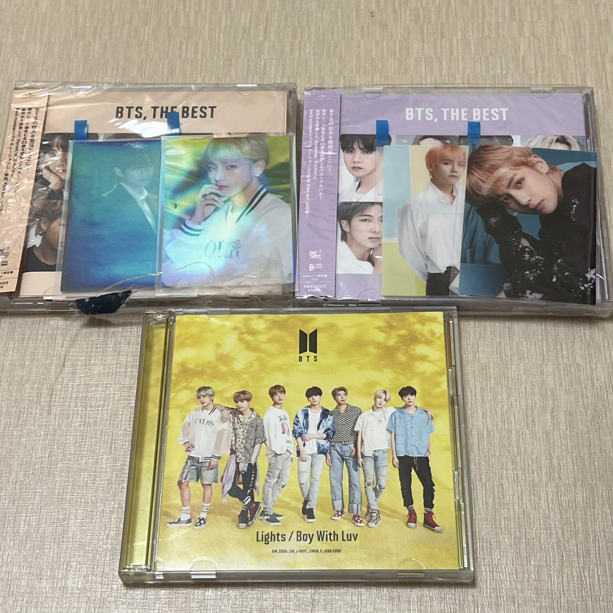 mi_nbtbt's tweet photo. 방탄소년단 굿즈 양도

포카 포함 앨범 개당 2.0
앨범 0.3

남준 석진 윤기 호석 지민 태형 정국 포카 포토카드 앨범 드볼 디비디 윙즈 디아이콘101 단체 유닛 bts rm jin suga jhope jimin v jk sell buy album dvd 일본 특전 온콘 포스터 memories muster 20 럽셀 블루레이 소우주 17 18 https://t.co/wCr4TtQMoM