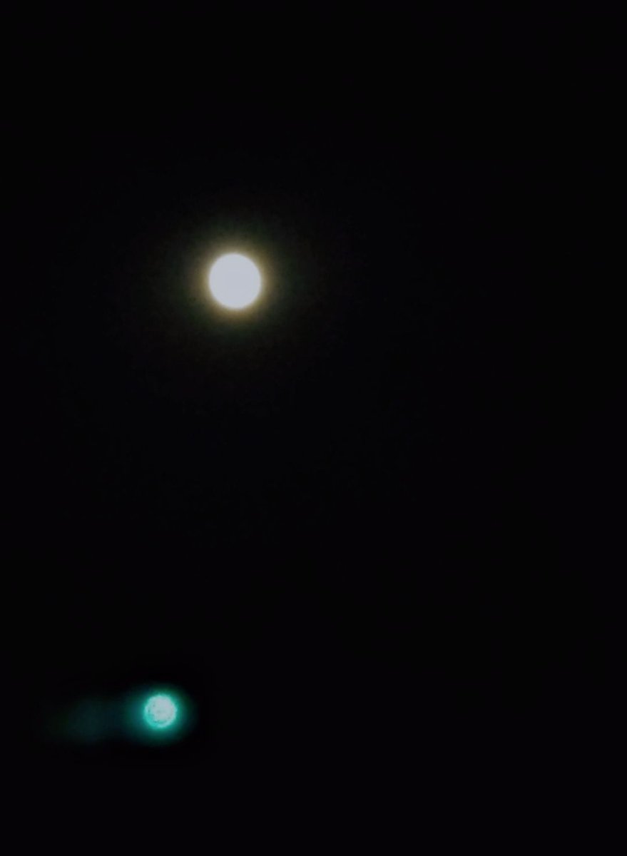 Crazy_Jan121's tweet photo. I watch you every night
With full of love in my eyes.. https://t.co/VqpYzLGqHb