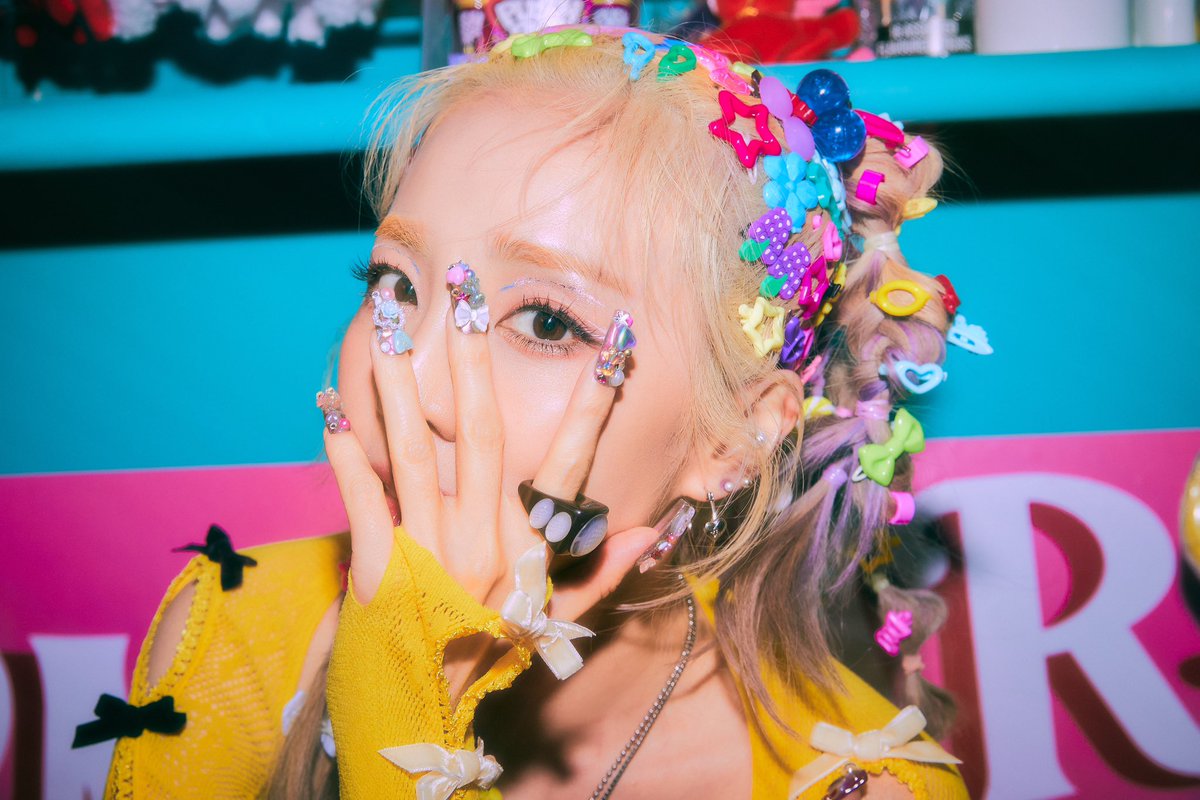 soompi's tweet photo. #SandaraPark Releases 1st Concept Photos For Self-Titled EP 
https://t.co/bmTFgkJ1u3 https://t.co/kFas7H0BfJ