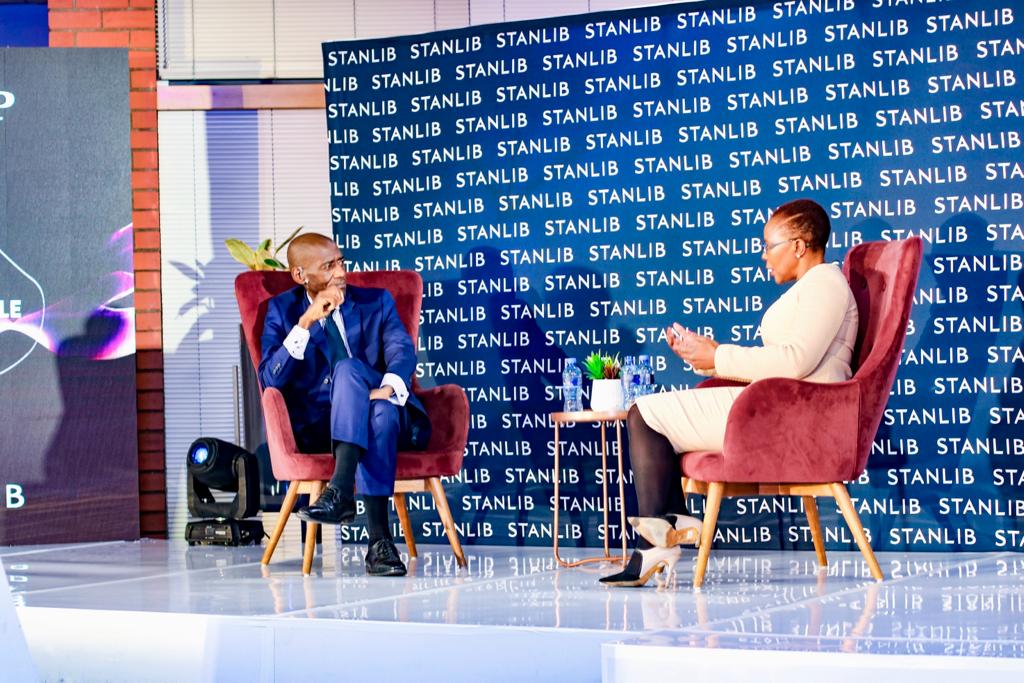 STANLIB's tweet photo. Our CEO, @DerrickMsibi, is seated at the @ABSIP CEO Roundtable tonight, with ABSIP President, @PoloLeteka to discuss diversity, inclusion, and social responsibility in the industry and at STANLIB.
#Transformation #SocialDevelopment #CEORoundtable #STANLIB https://t.co/YpO1Vsvm0W