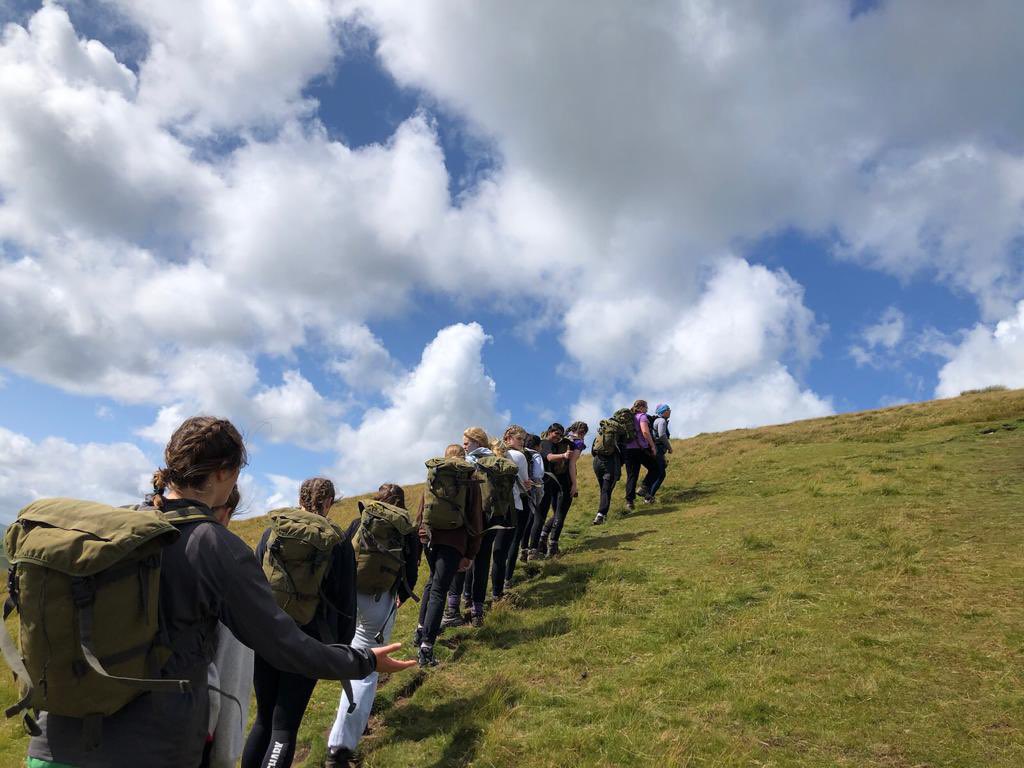NHSLearnOutside's tweet image. Hillary group walked to the top of Little Mell Fell as soon as they arrived #whataview #exploring @UllswaterCentre @OutwardBoundUK