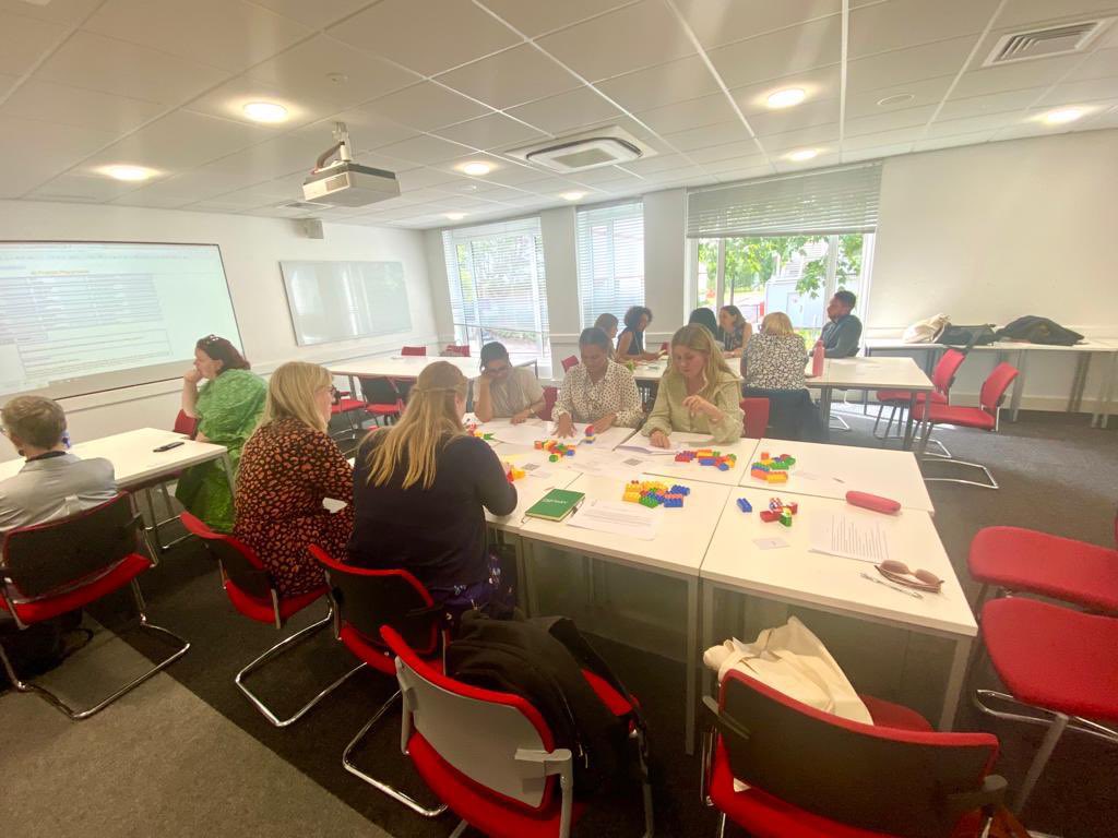 singh_chiara's tweet photo. A big thanks to Samima Hussain, Jonathan Dempsey, Rosella Brennan, Helen Curtis &amp; Imogen D. for a fantastic Conference session inspired by the Cafe Scientifique movement! An absolute pleasure to collaborate with you at the @The_AUA #AUA23 #HE #creativecollaboration 🤓👏🏽😃 https://t.co/uLh4jDjDL7