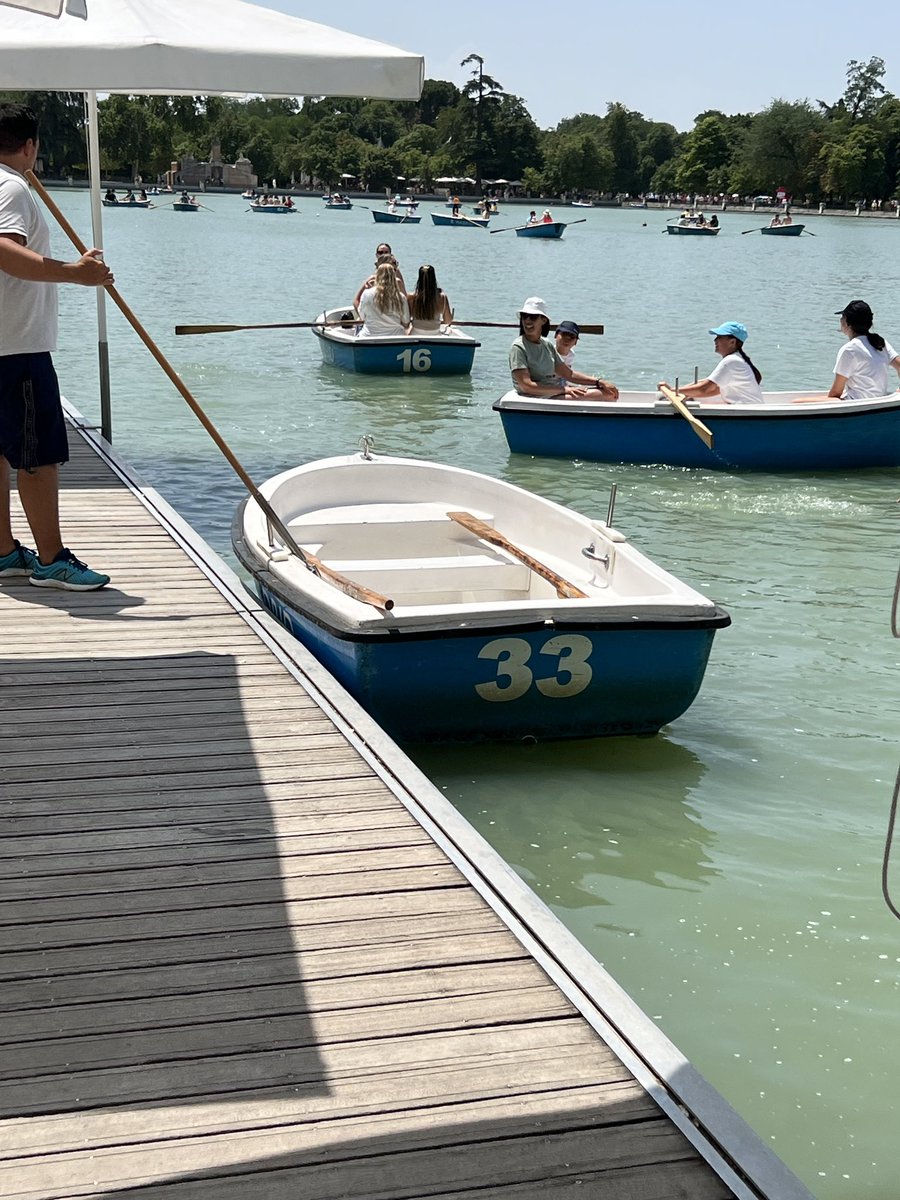 adrianbarri tweet media