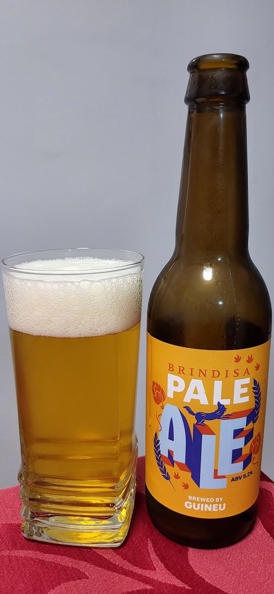 DavidGTato's tweet photo. Cerveceando 🍺

BRINDISA PALE ALE
Pues eso, una Pale Ale artesana elaborada por @cervesaguineu para los restaurantes @Brindisa de Londres
No es para nada mi tipo de cerveza pero tiene un pase. Muy aromática
5,2%
#Brindisa  #CervesaGuineu #PaleAle https://t.co/6boZlO6ZaV