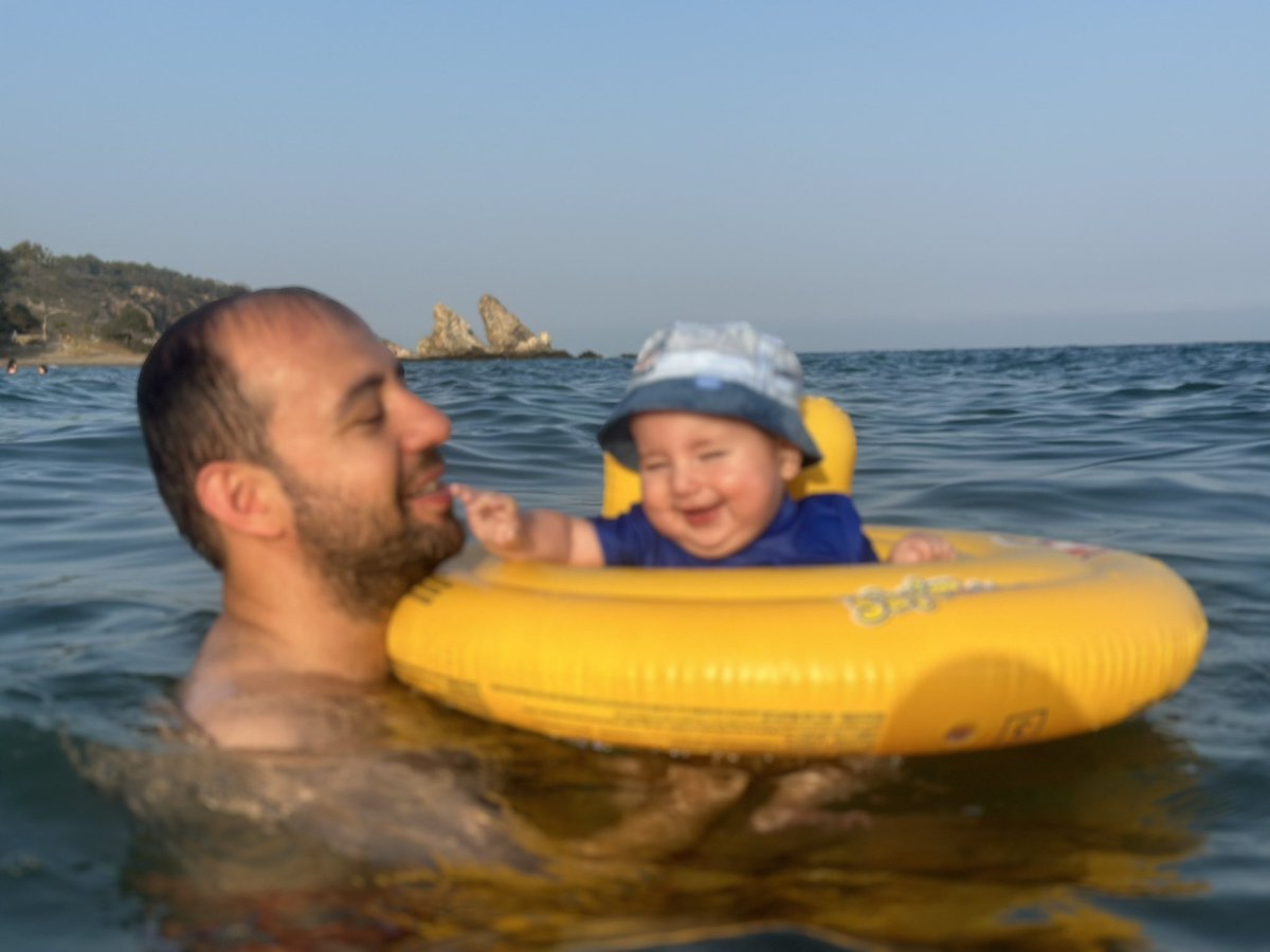 MTalhaDimen's tweet photo. Huzurumun En Güzel Gülüşü.🌊🌴☀️ https://t.co/ozxsAQlQ45